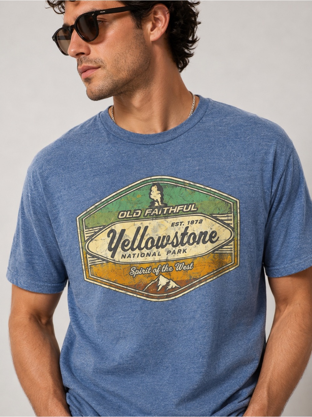 Yellowstone Old Faithful National Park Graphic T Shirt Blue Medium